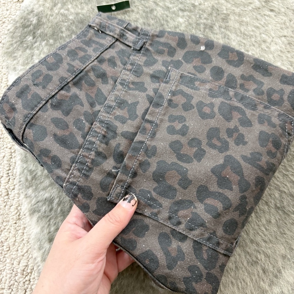 NWT Wild Fable Mid-Rise Leopard Shorts 0 - Picture 8 of 12
